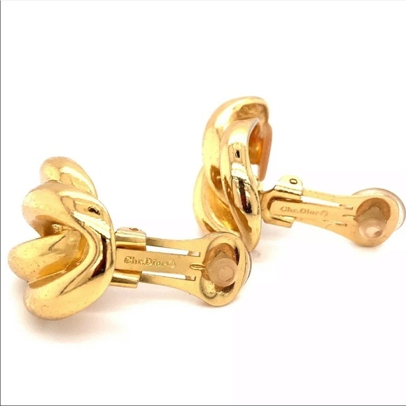 VINTAGE 1950s French CHRISTIAN DIOR Large Gold Tone Curb Link Clip On Earrings - Picture 3 of 4
